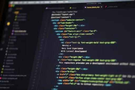 HTML & CSS